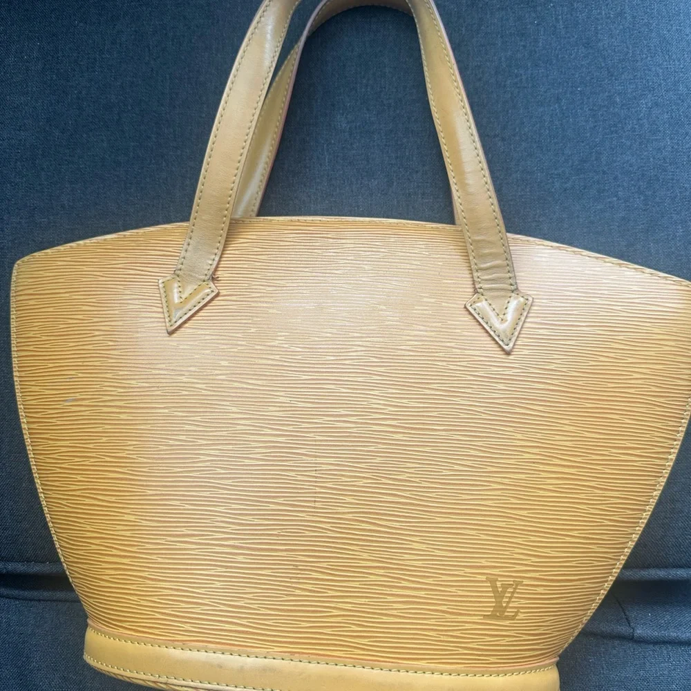 “Pre-Loved” Authentic Louis Vuitton in yellow Epi Leather Tote